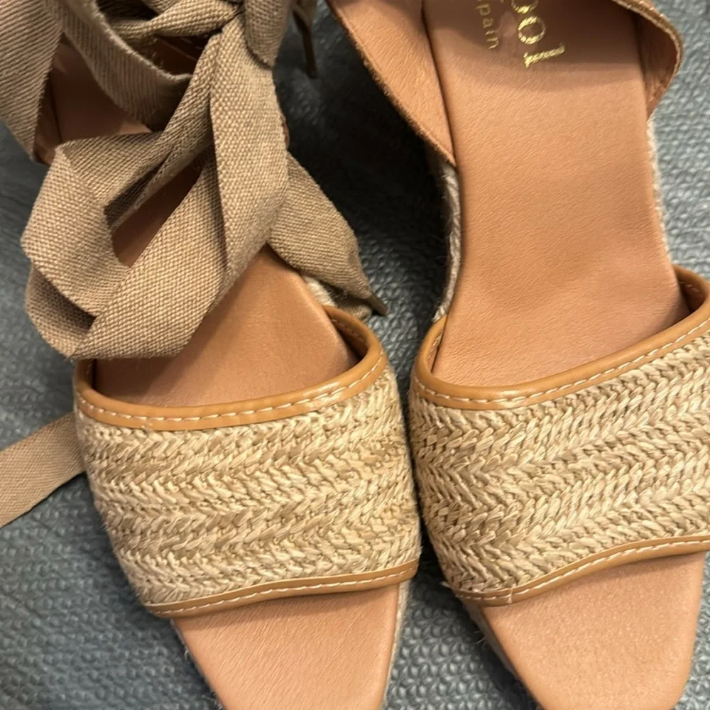 Maypol Shoe Size 40 Tan Raffia Leather Open Toe Wedge Wrap Ankle Strap Shoes